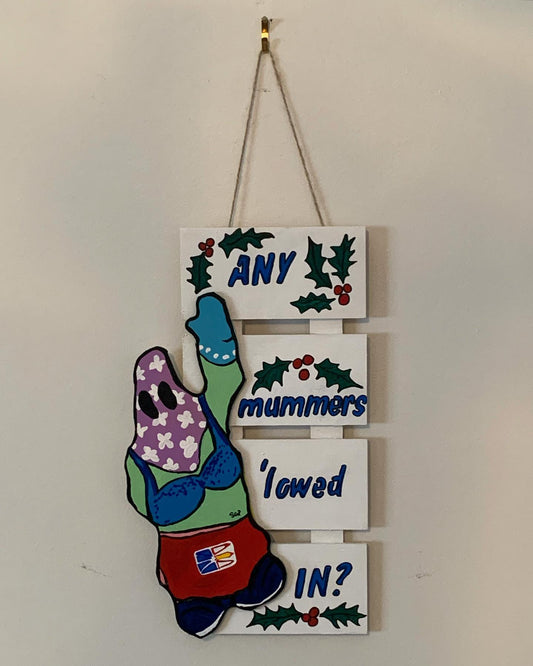 Small mummer sign